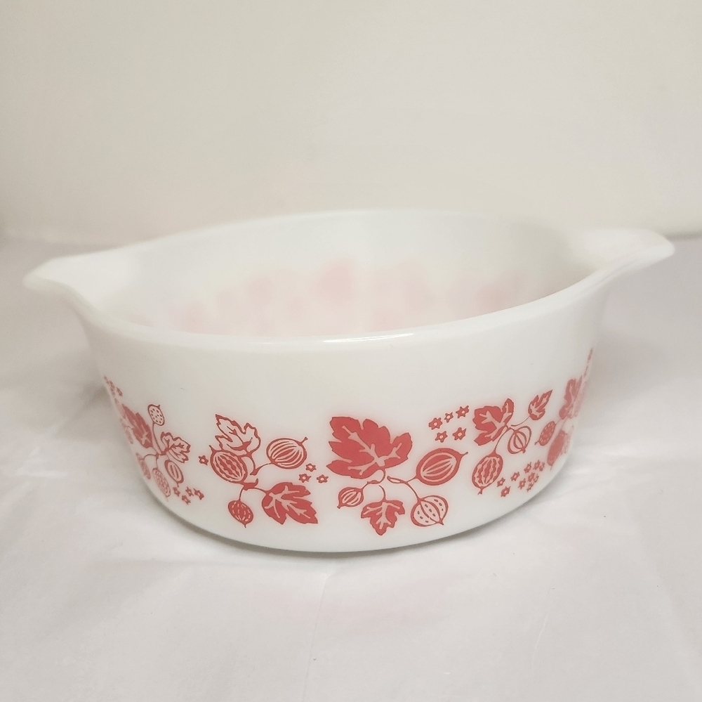 Vintage Pyrex Pink Gooseberry Casserole Dish